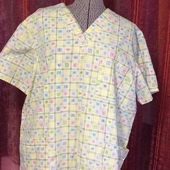 SB Scrub top